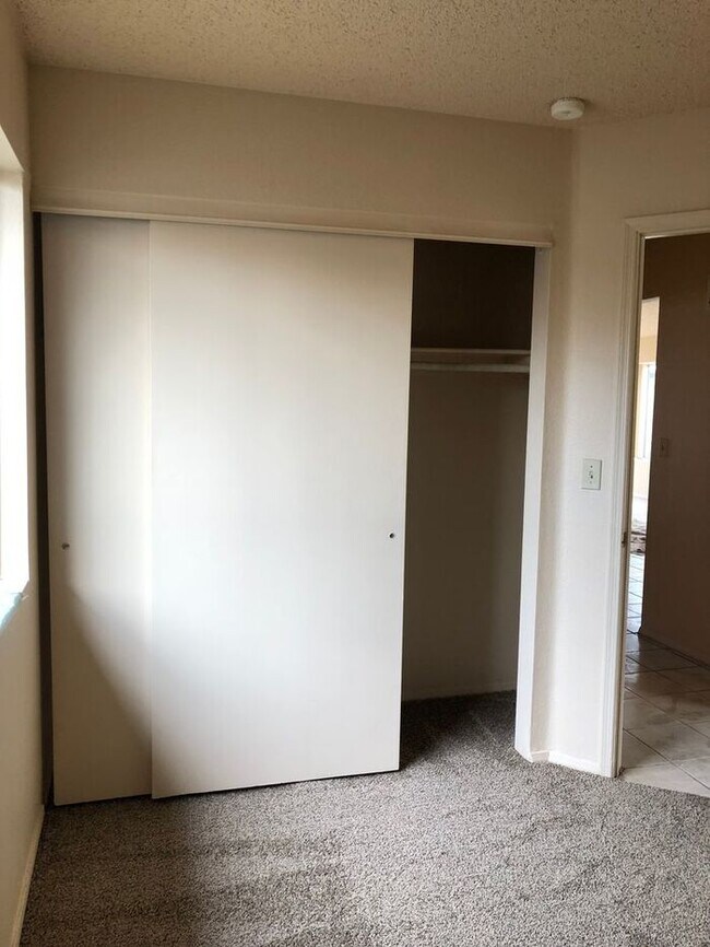 Building Photo - COMING SOON! Adorable 3 Bed 2 Bath in Toll...