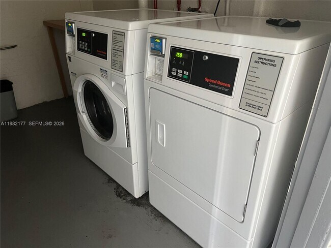 Building Photo - 8595 Sunrise Lakes Blvd