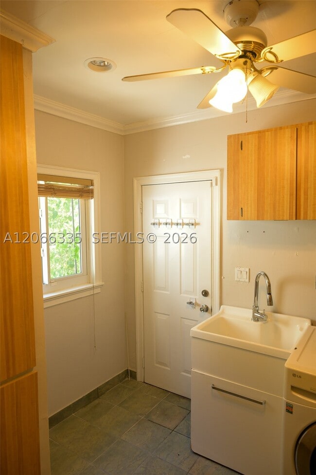 Building Photo - 142 NW 98th St