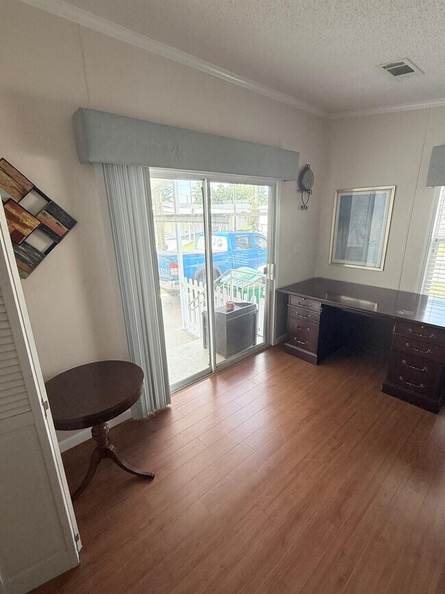 Building Photo - 2090 SW 85th Ave