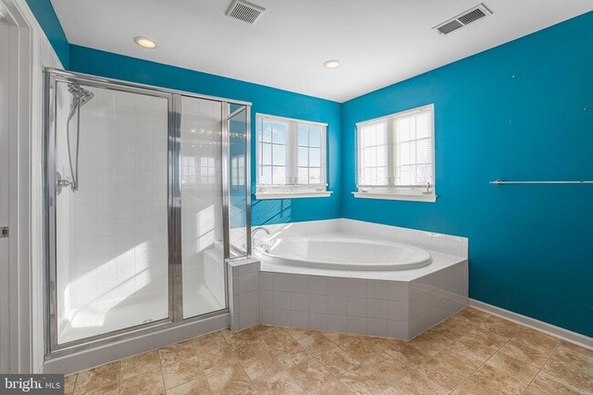 Building Photo - 206 Markham Ct