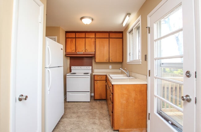 Building Photo - COMING SOON! Nashville! View the river fro...
