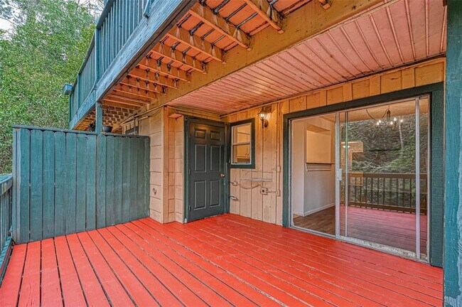 Building Photo - 8277 Kingsbrook Rd