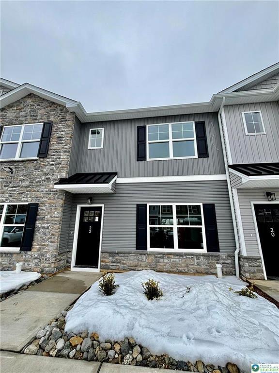 Building Photo - 1411 Greenview Dr