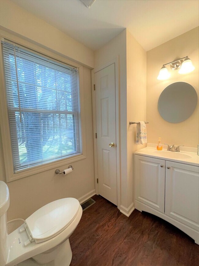 Building Photo - Fully Furnished~All Inclusive~Waiting For YOU!