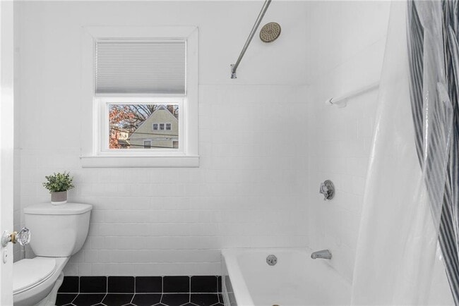 Building Photo - 420 Wayland Ave