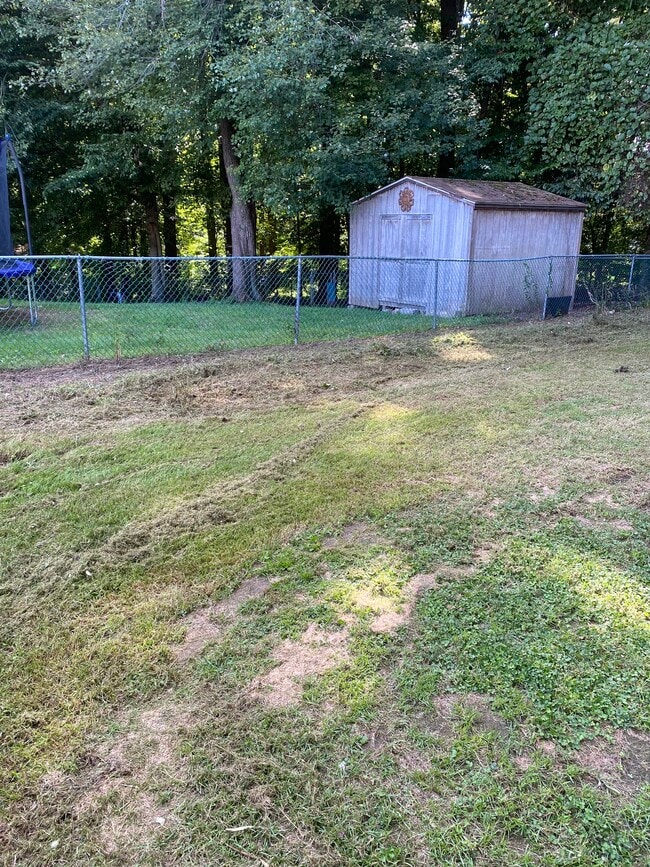 Building Photo - 2212 Westwood Dr