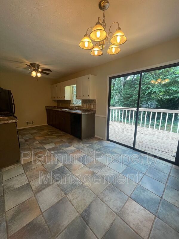 Building Photo - 118 Arbour Way