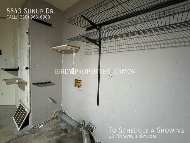 Building Photo - 5543 Sunup Dr