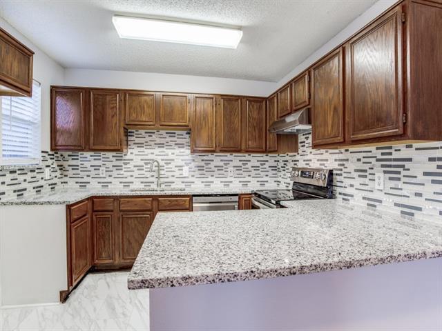 Building Photo - 571 Majestic Park Ln