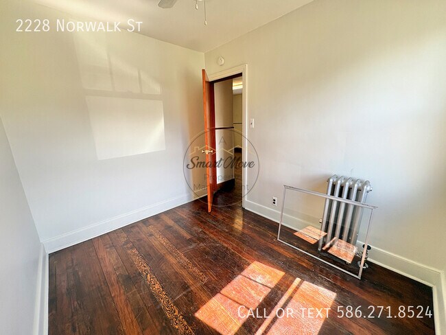 Building Photo - 2228 Norwalk St