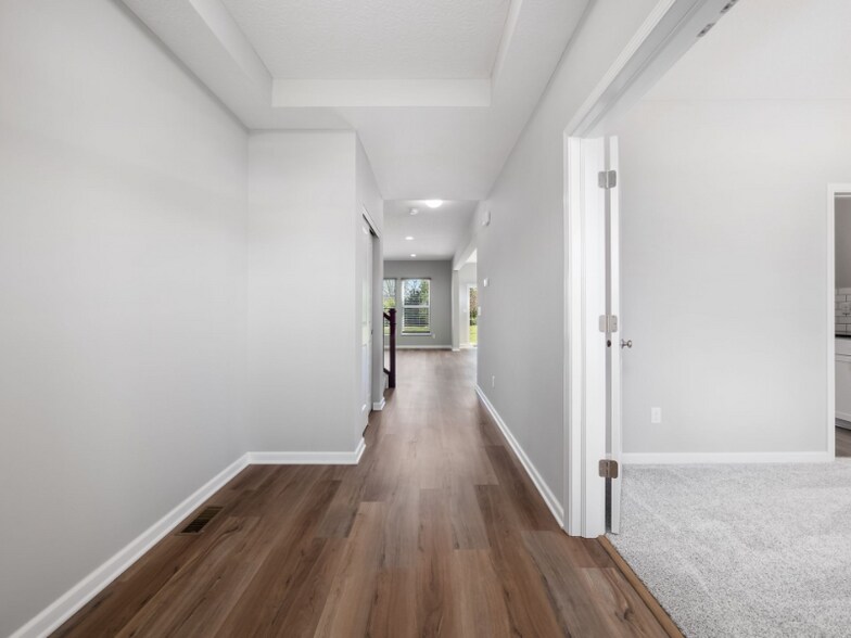 Building Photo - 267 Sage Hill Dr