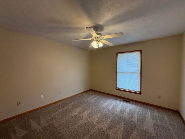 Building Photo - 5671 Archer Rd