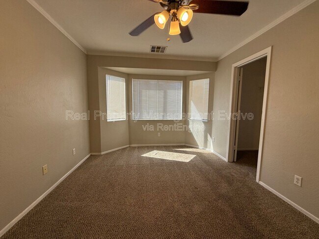 Building Photo - 22621 W Yavapai St