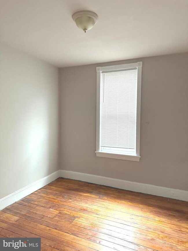 Building Photo - 250 N 52nd St