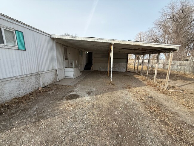 Building Photo - 2 Bedroom 1.5 Semi-Rural Mobile Home with ...