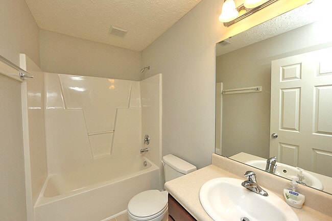 Building Photo - 4 Bedroom Home w/ Fenced Backyard Near RTP & Brier Creek