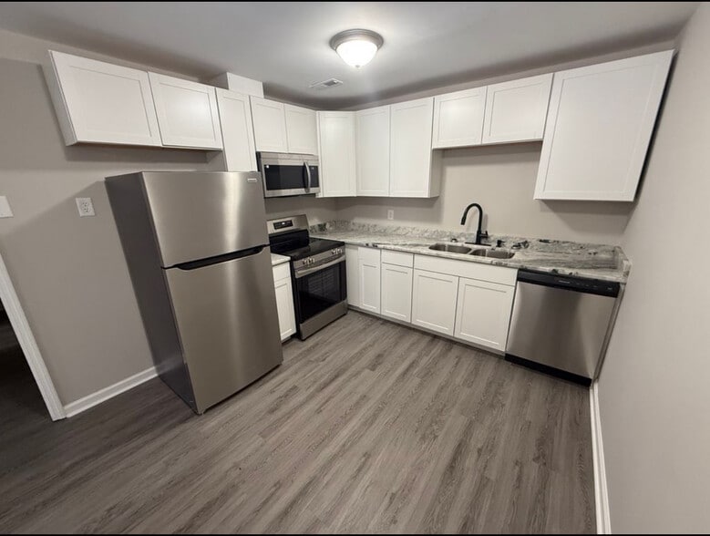 Kitchen - Laurens Street Station