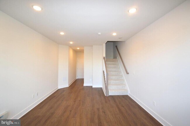 Building Photo - 21838 Beckhorn Sta Ter