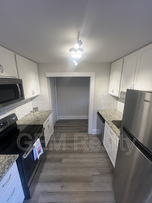 Building Photo - 9248 Kings Hwy