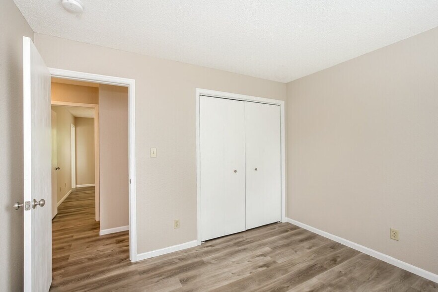 Building Photo - 1417 Green Spring Way