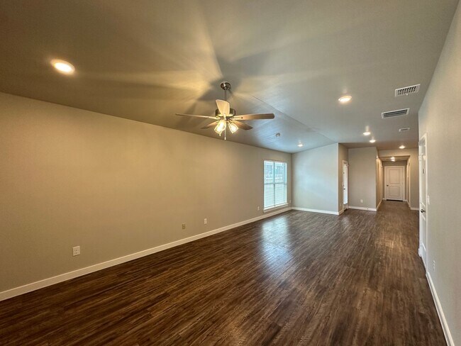 Building Photo - Pre-leasing for June: Frenship ISD!