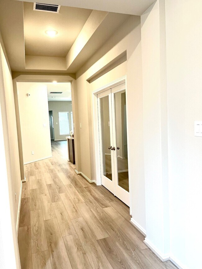 Building Photo - 20830 Wilde Redbud Trl