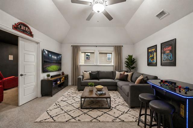 Building Photo - 10736 Smoky Oak Trail