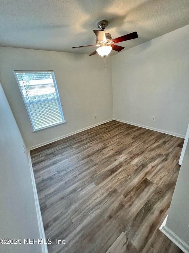 Building Photo - 469 Monet Ave
