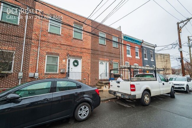 Building Photo - Three Bed Fishtown Home