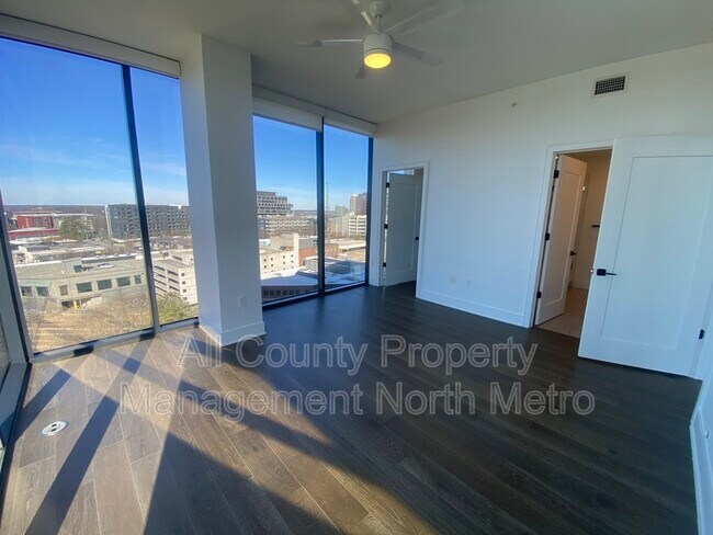 Building Photo - 788 West Marietta St NW