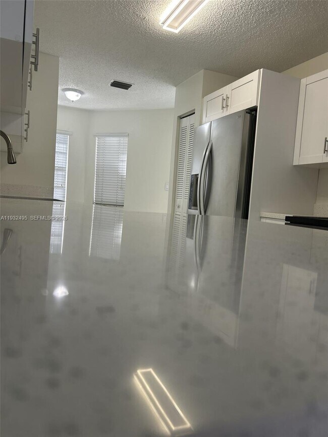 Building Photo - 13929 SW 102nd Terrace