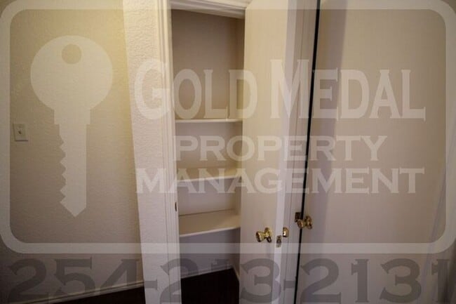 Building Photo - 4410 Alan Kent Dr