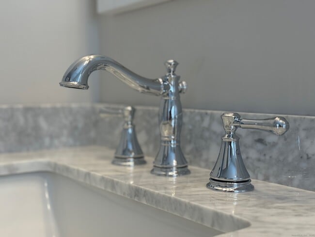 Building Photo - 1110 Mill Hill Terrace