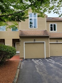 Building Photo - 116 Broadmeadow St
