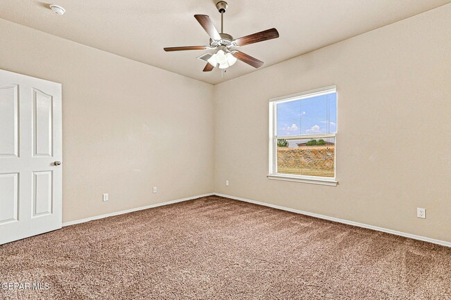 Building Photo - 7409 Dewberry Dr