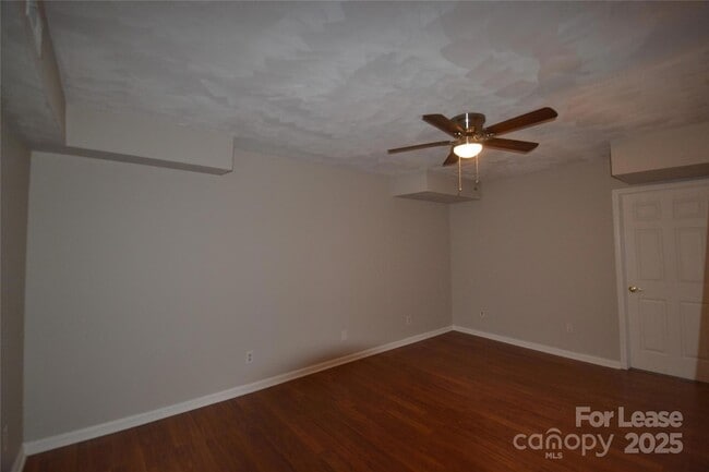 Building Photo - 9024 McElroy Rd