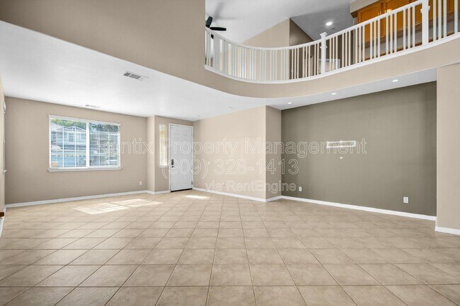 Building Photo - 28622 High Ridge Dr