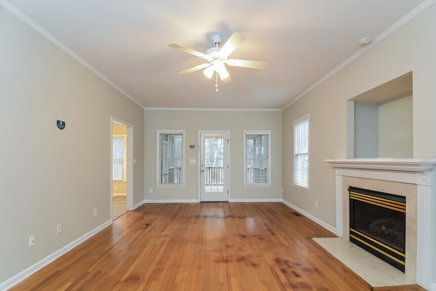 Building Photo - 1204 Cleason Ct