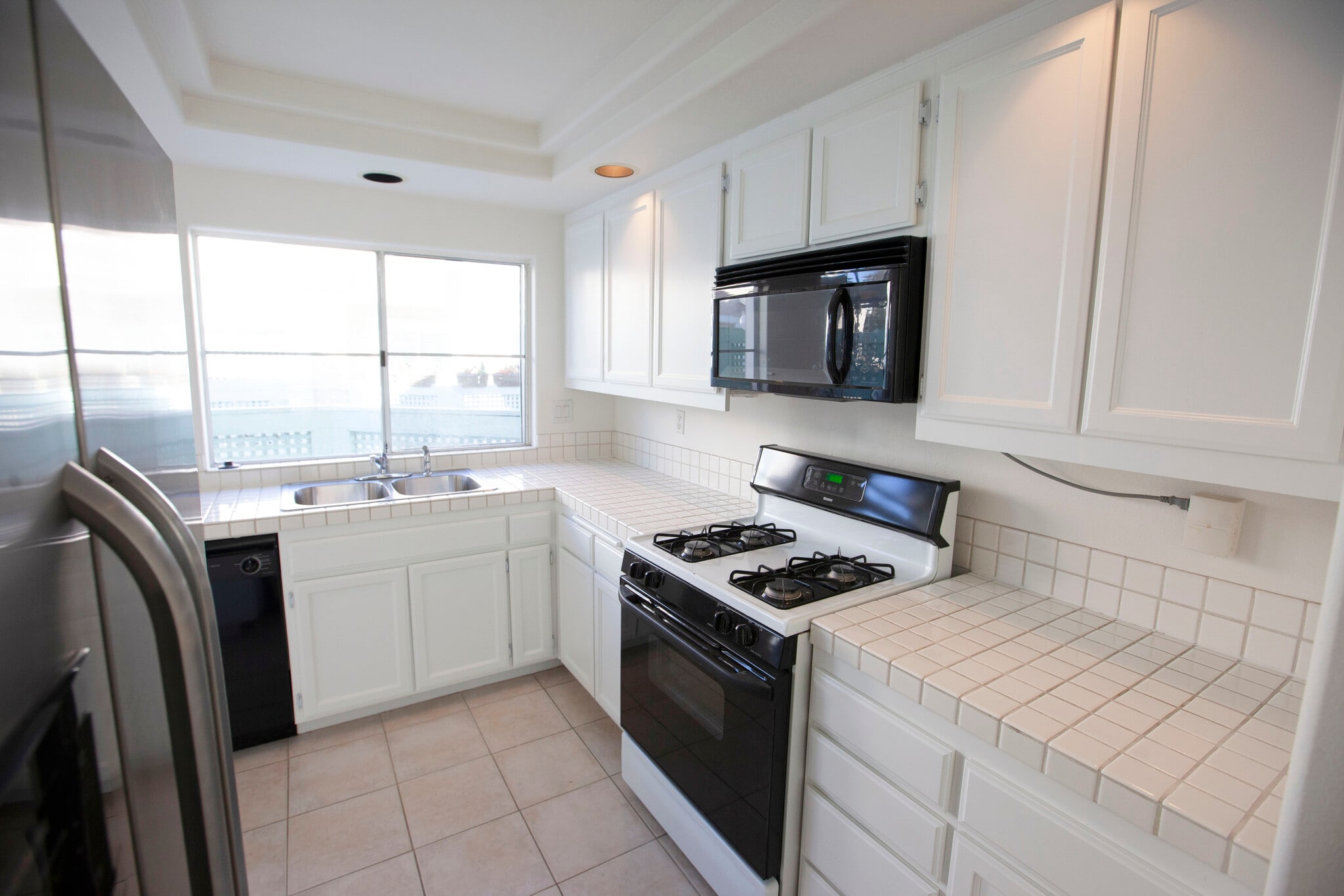 Kitchen - 12926 Carmel Creek Rd