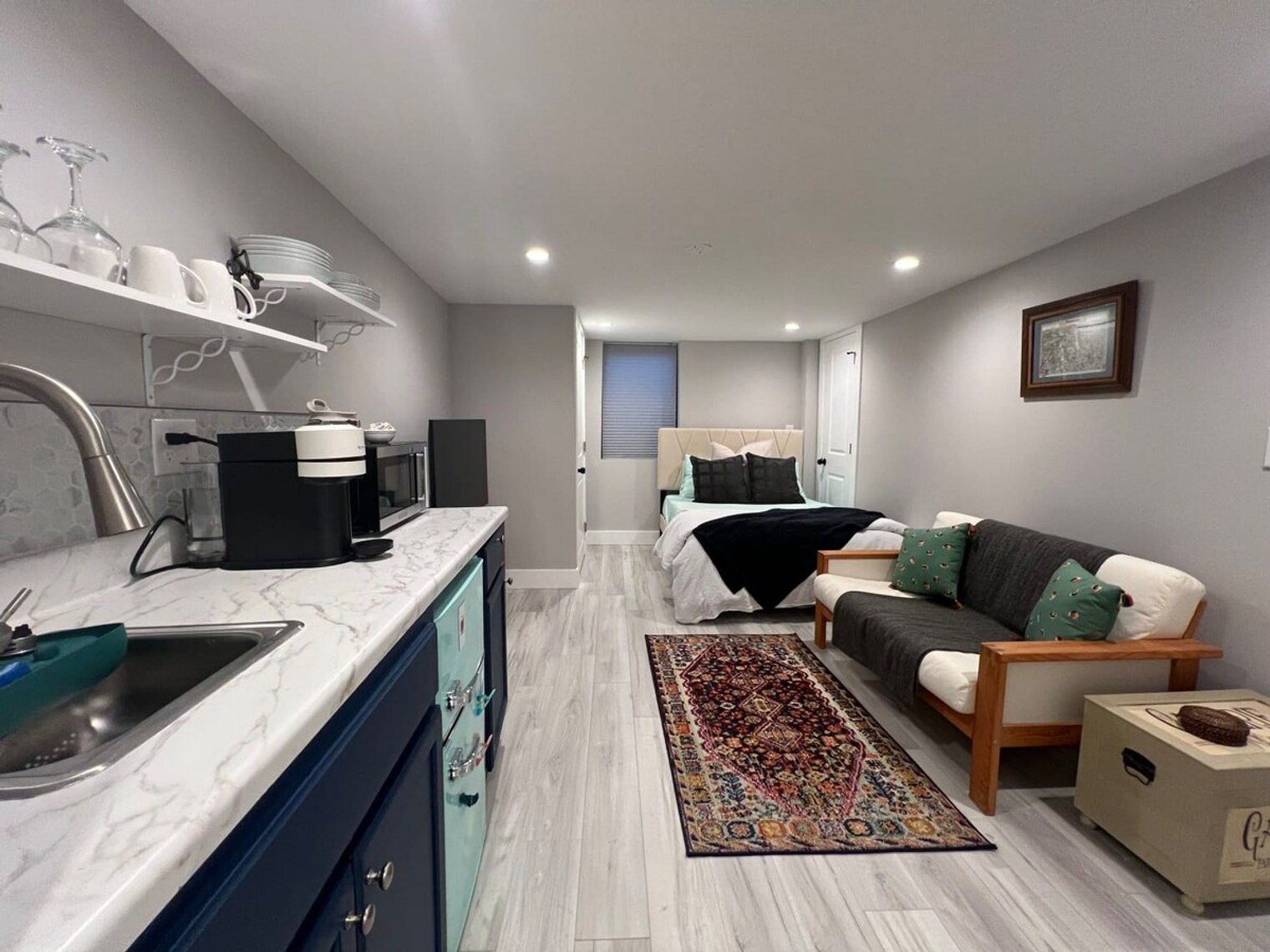 Building Photo - 416 Sepviva St