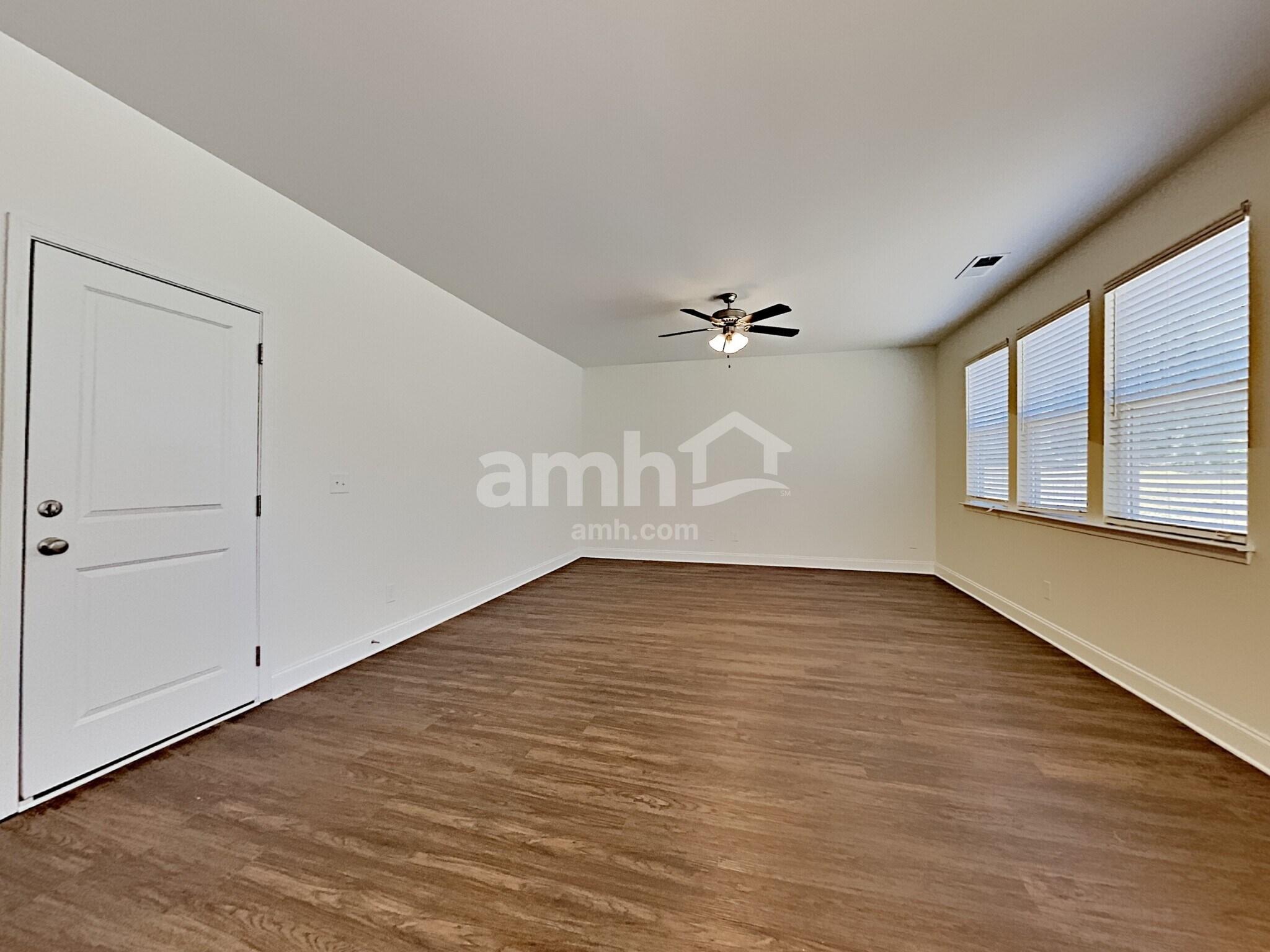 Building Photo - 144 Lindridge Dr