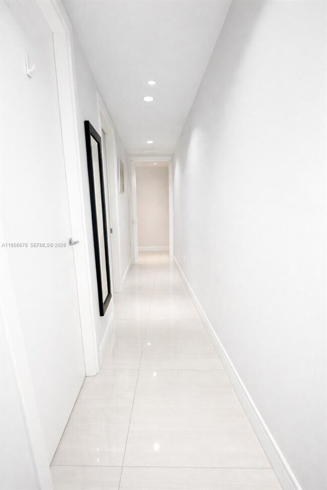 Building Photo - 3300 NE 188th St