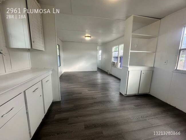 Building Photo - 2961 Plumosa Ln