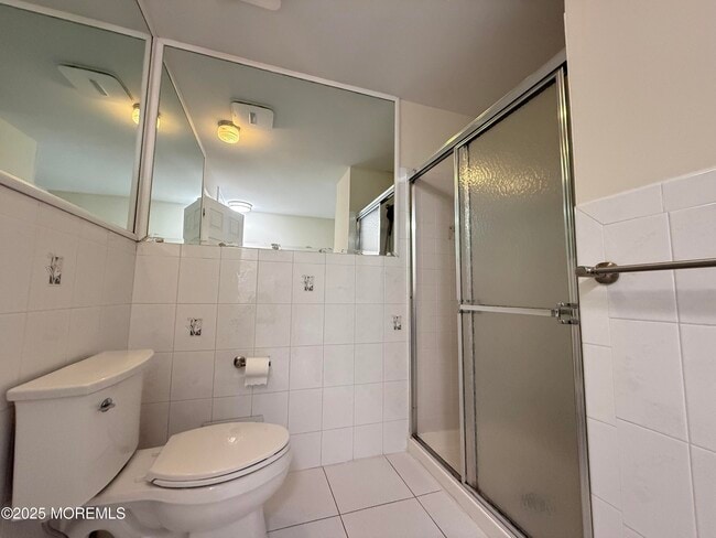 Building Photo - 28 Warbler Rd