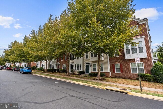 Building Photo - 14919 Potomac Branch Dr