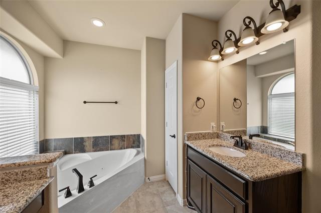 Building Photo - 12585 Princess Dr