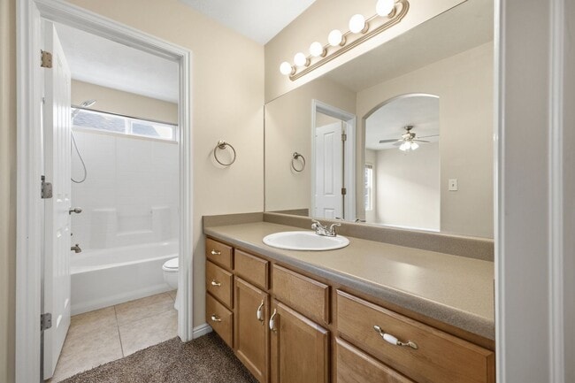 Building Photo - 1427 E 6175 S