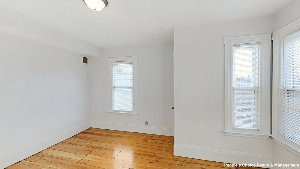 Building Photo - 15 Vinal Ave