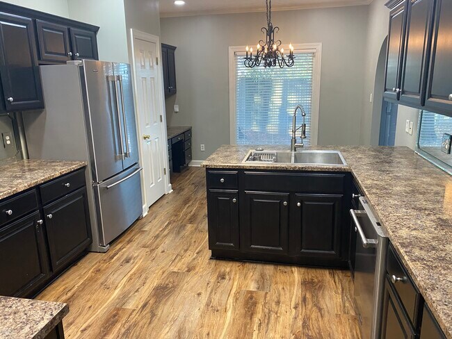 Building Photo - 35 Winchester Cv